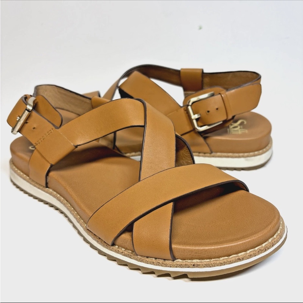 Sofft Fairbrook Sandals Women 9.5 tan leather comfort flat platform cris cross